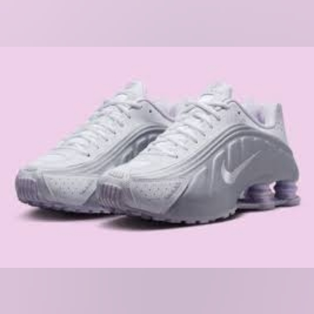 Women's Nike Shox R4 Grape HF5076-100 Size 7 NWOB